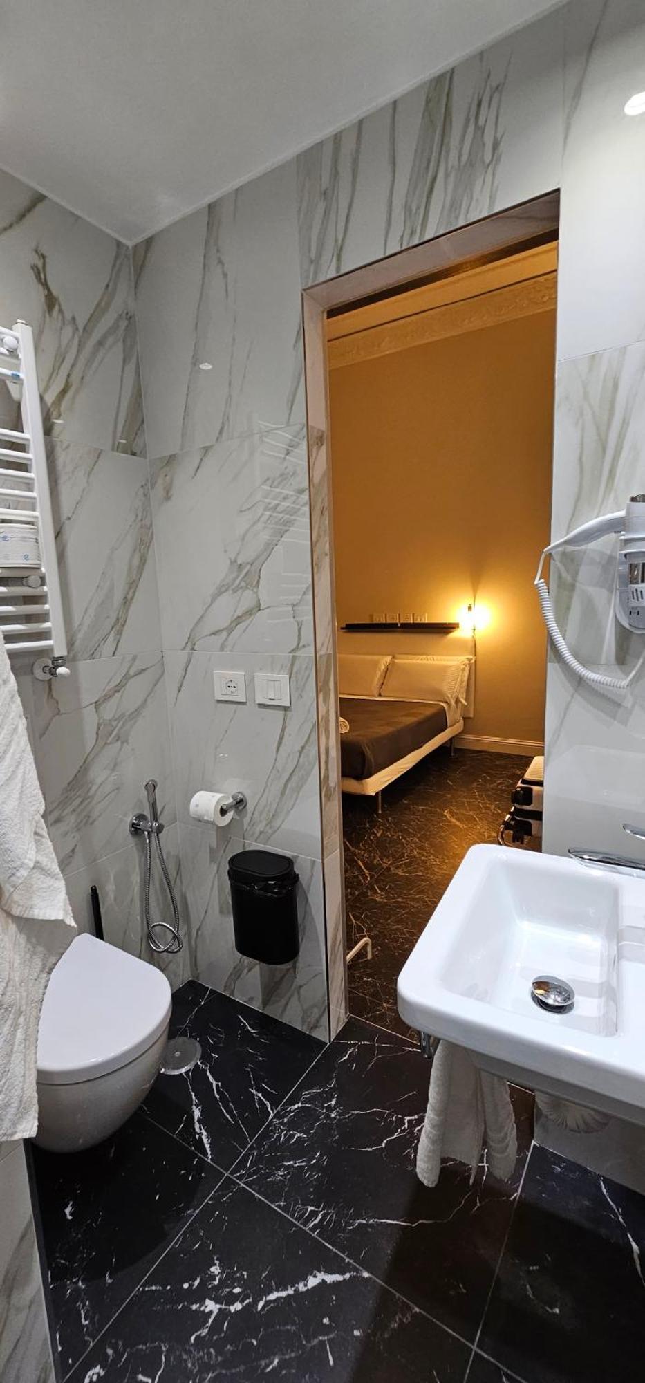 Room Roma Nazionale Экстерьер фото